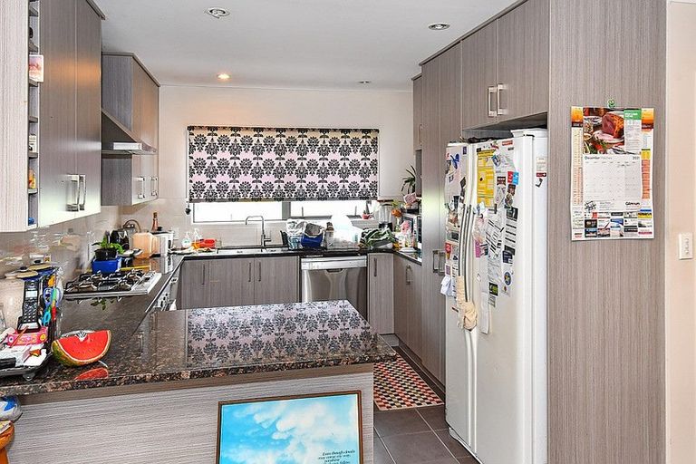 Photo of property in 2 Staten Place, Mangere, Auckland, 2022