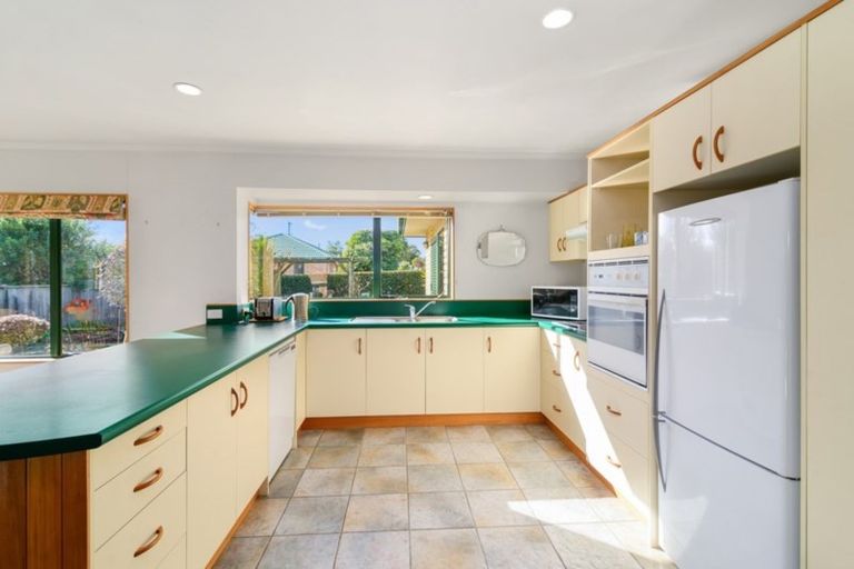 Photo of property in 14 Stanley Drive, Lynmore, Rotorua, 3010