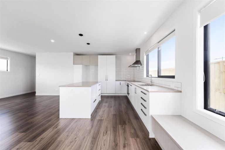 Photo of property in 51 Awatira Drive, Papamoa Beach, Papamoa, 3118