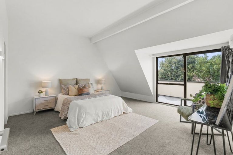 Photo of property in 31 Dovedale Avenue, Ilam, Christchurch, 8041