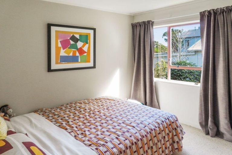 Photo of property in 3/249 Muritai Road, Eastbourne, Lower Hutt, 5013