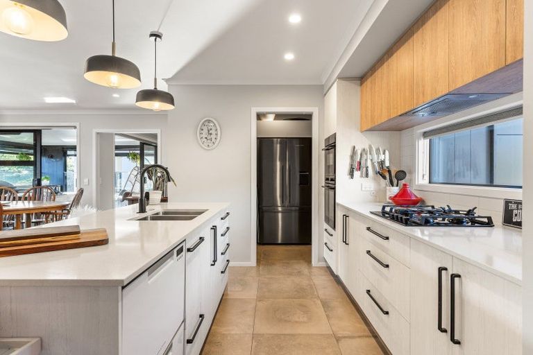 Photo of property in 15 Bob Carter Place, Welcome Bay, Tauranga, 3175