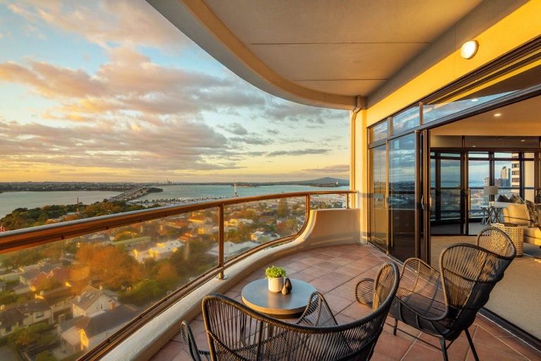 Photo of property in Shangri La Apartments, 10/97 Jervois Road, Herne Bay, Auckland, 1011