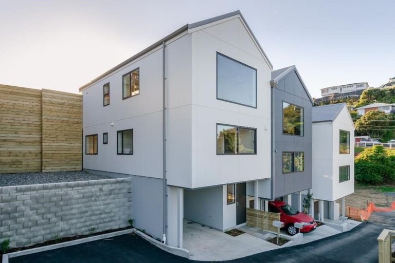 Photo of property in 16/104 Maupuia Road, Maupuia, Wellington, 6022