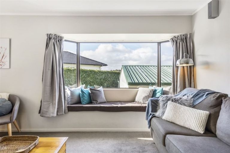 Photo of property in 23 Blue Heron Rise, Stanmore Bay, Whangaparaoa, 0932