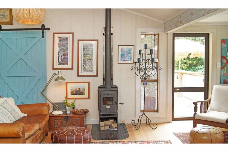 Photo of property in 82 Rangitane Loop Road, Kerikeri, 0294