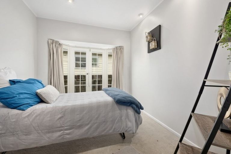 Photo of property in 42 York Street, Moera, Lower Hutt, 5010