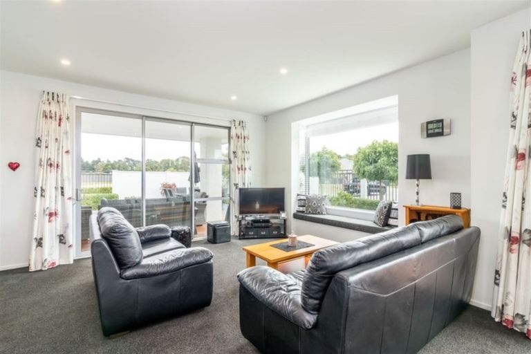 Photo of property in 7 Rostrevor Place, Mairehau, Christchurch, 8052