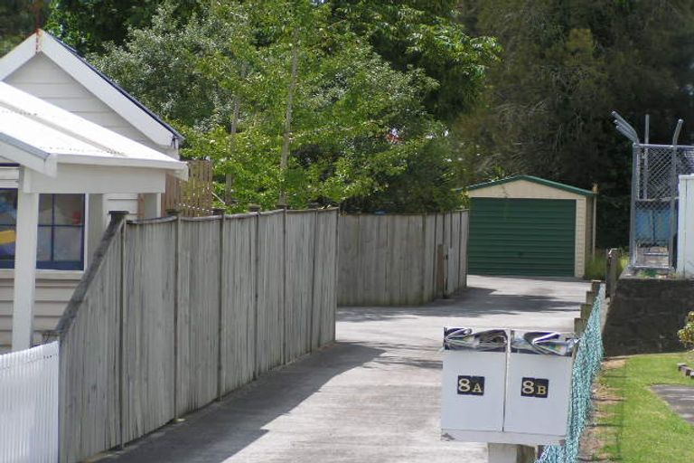 Photo of property in 2/8 Tennyson Street, Northcote Point, Auckland, 0627