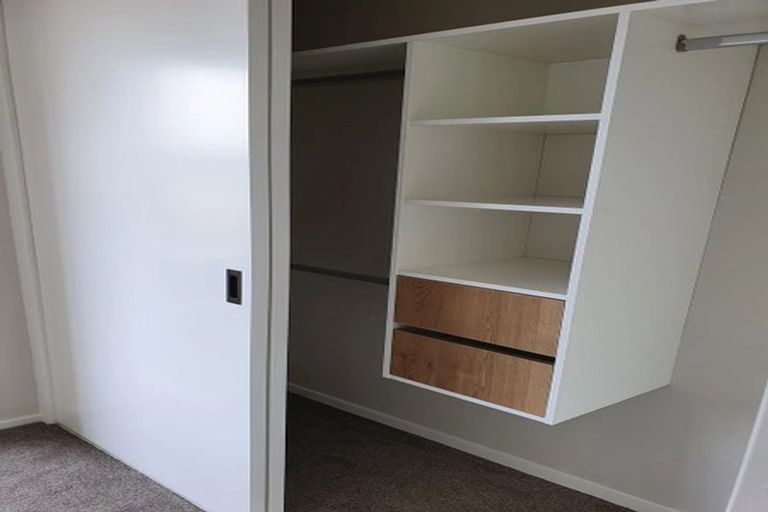 Photo of property in 15 Desalt Drive, Hobsonville, Auckland, 0616