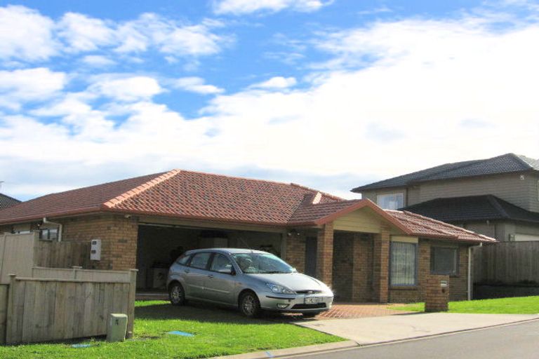 Photo of property in 4 Karson Place, Flat Bush, Auckland, 2016