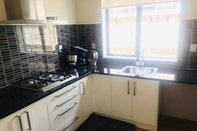 Photo of property in 28 Rohi Place, Flat Bush, Auckland, 2019