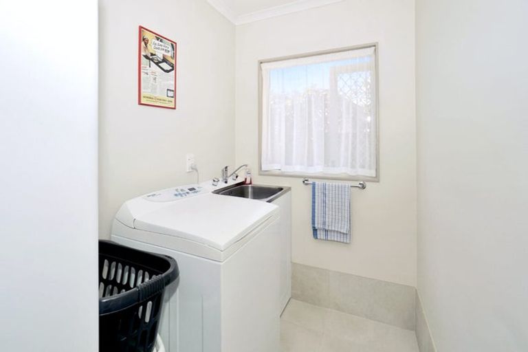 Photo of property in 21 Dowman Place, Te Puke, 3119