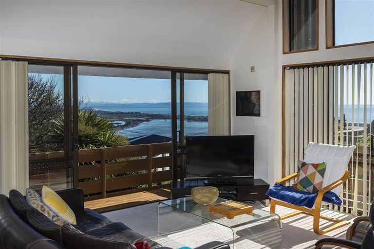 Photo of property in 24 Belleview Terrace, Mount Pleasant, Christchurch, 8081