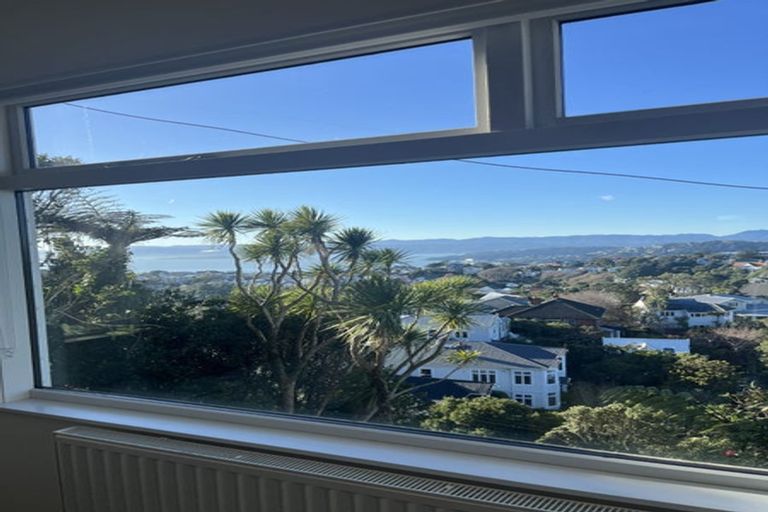 Photo of property in 11 Fairview Crescent, Kelburn, Wellington, 6012