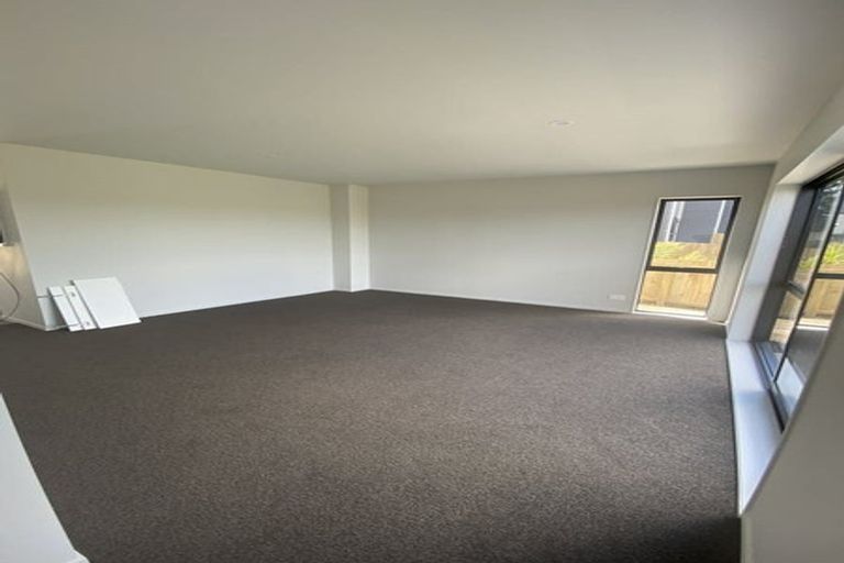 Photo of property in 30 Matawhanga Drive, Wattle Downs, Auckland, 2103