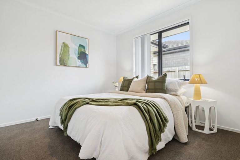 Photo of property in 14 Tawhiti Road, Pukekohe, 2120