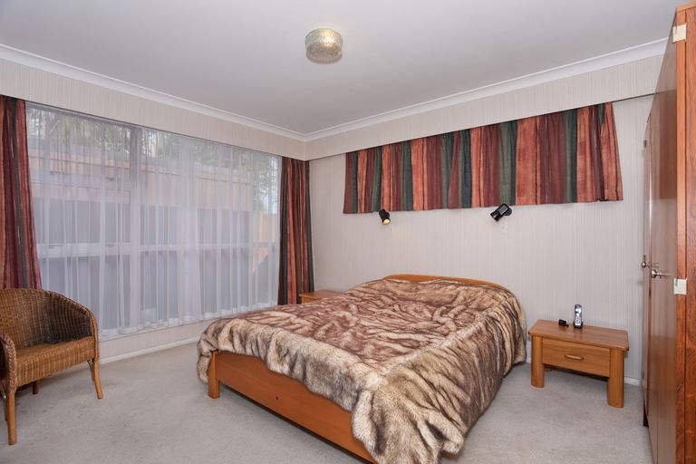 Photo of property in 10 Wallace Place, Hokowhitu, Palmerston North, 4410