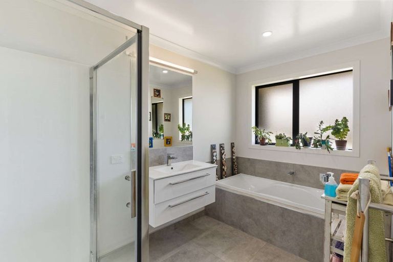 Photo of property in 8 Claremont Crescent, Amberley, 7410