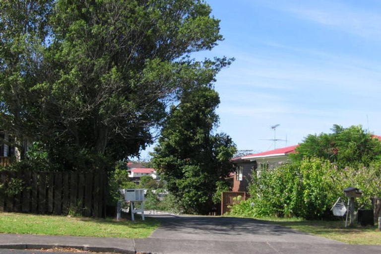 Photo of property in 2/58 Sycamore Drive, Sunnynook, Auckland, 0620