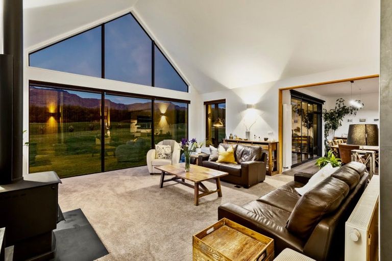 Photo of property in 2 Ayrshire Lane, Speargrass Flat, Queenstown, 9371