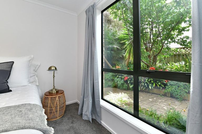 Photo of property in 30 Cabeleigh Drive, Helensville, 0800