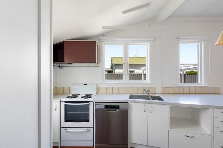 Photo of property in 8/2 Mcvay Street, Napier South, Napier, 4110