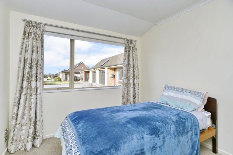 Photo of property in 3 Reeves Road, Rangiora, 7400