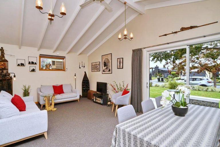 Photo of property in 18 Scotswood Place, Rangiora, 7400