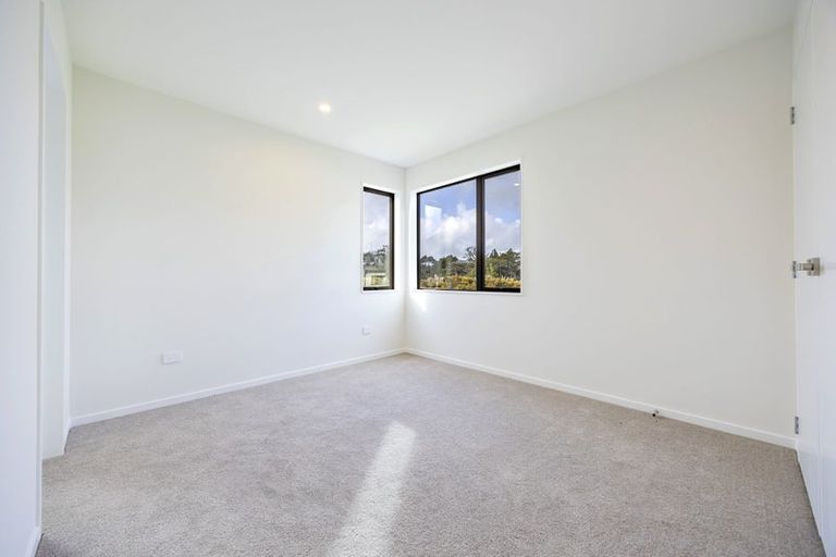 Photo of property in 18a Winfield Road, Kumeu, 0810