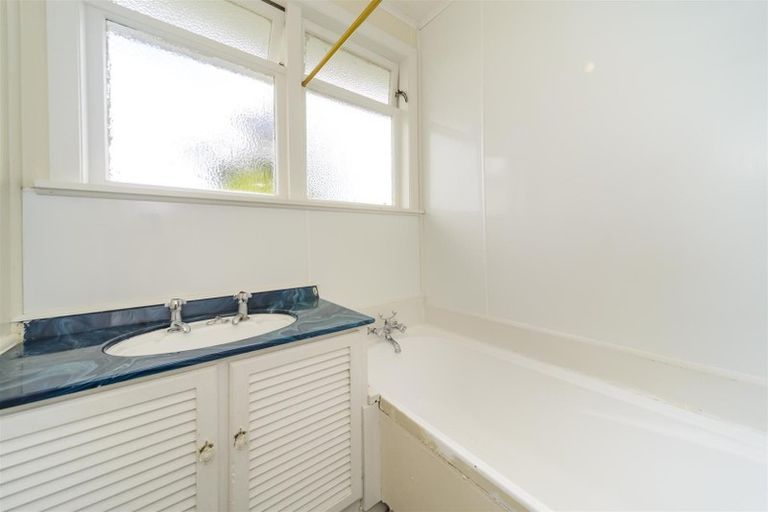 Photo of property in 26 Princess Street, Marton, 4710