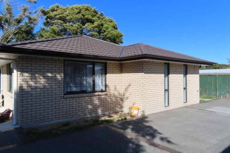 Photo of property in 2/270 Oxford Terrace, Avalon, Lower Hutt, 5011