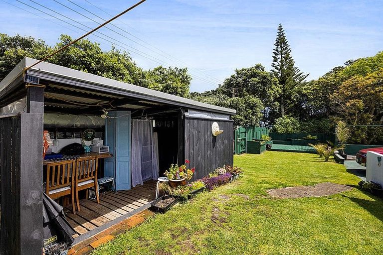 Photo of property in 10 Lincoln Street, Patea, 4520