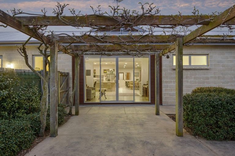 Photo of property in 1344 Poyntzs Road, West Eyreton, Rangiora, 7475