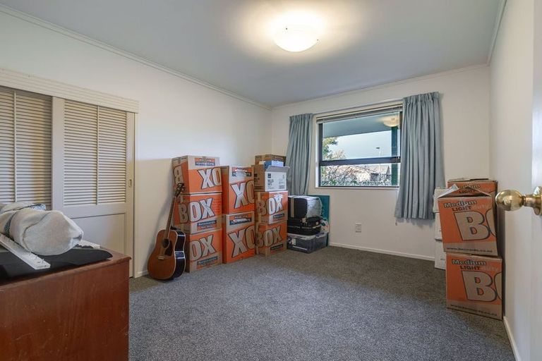 Photo of property in 68 Pencarrow Street, Highbury, Palmerston North, 4412