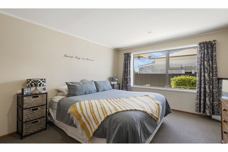 Photo of property in 782a Main North Road, Belfast, Christchurch, 8051