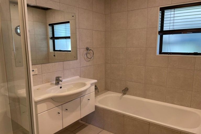 Photo of property in 261 Sutton Road, Drury, Papakura, 2584