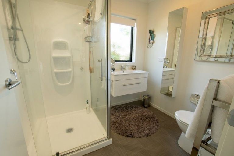 Photo of property in 9 Ellesmere Close, Pyes Pa, Tauranga, 3112