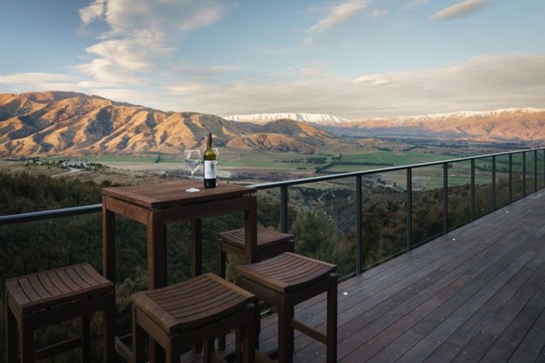 Photo of property in 125 Wailana Heights Drive, Queensberry, Cromwell, 9383