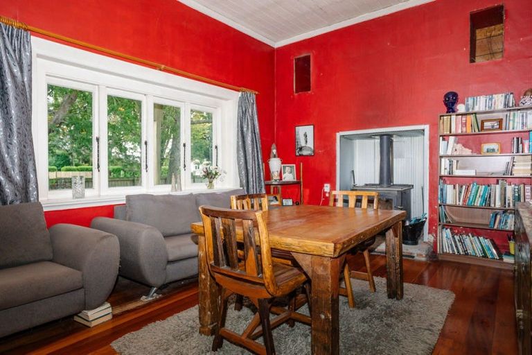 Photo of property in 7 Edward Street, Dannevirke, 4930