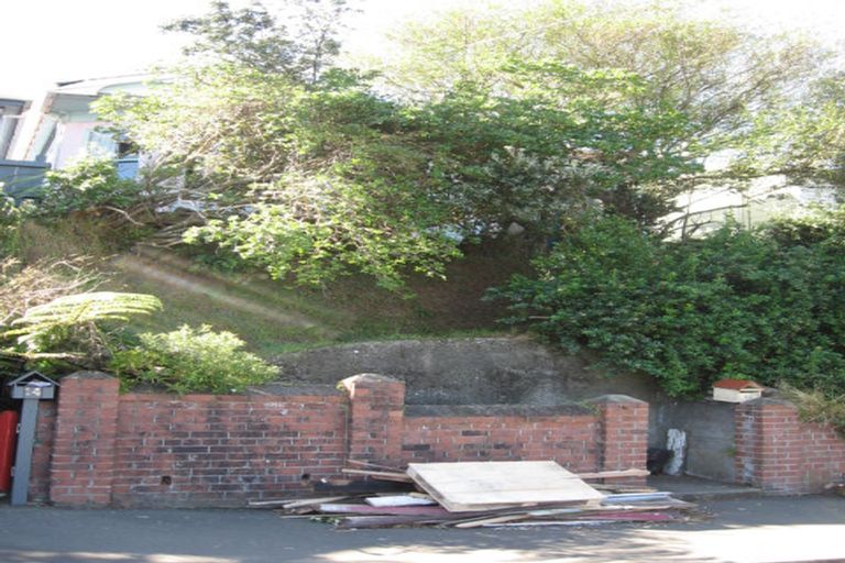 Photo of property in 12 Morton Street, Berhampore, Wellington, 6023