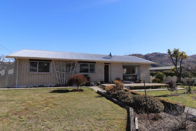 Photo of property in 55 Hazlett Street, Clyde, 9330