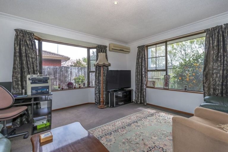 Photo of property in 68a Sarabande Avenue, Redwood, Christchurch, 8051