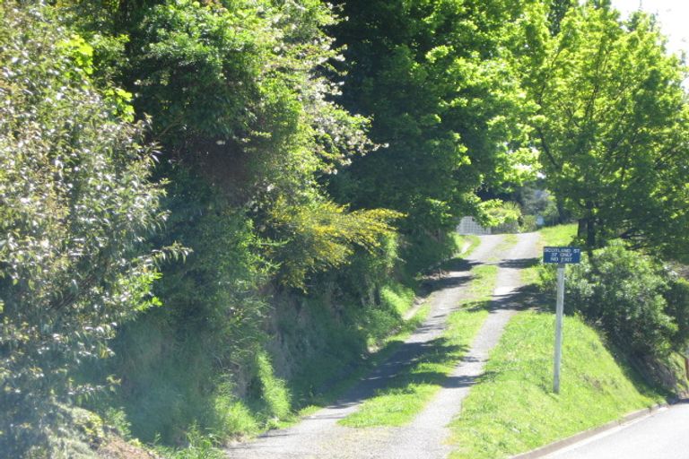 Photo of property in 27 Durham Street, Picton, 7220