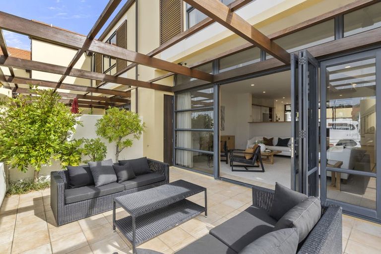 Photo of property in 105 Waterside Crescent, Gulf Harbour, Whangaparaoa, 0930