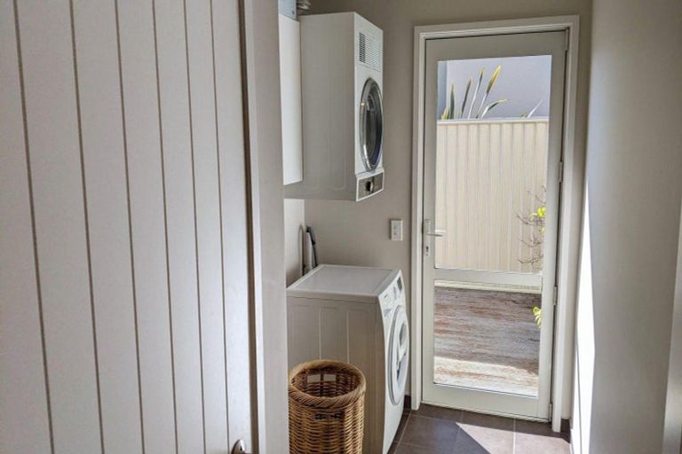 Photo of property in 21 Somerset Terrace, Stoke, Nelson, 7011