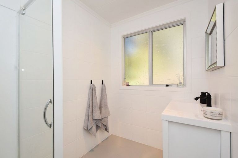 Photo of property in 11 Taiepa Road, Otatara, Invercargill, 9879