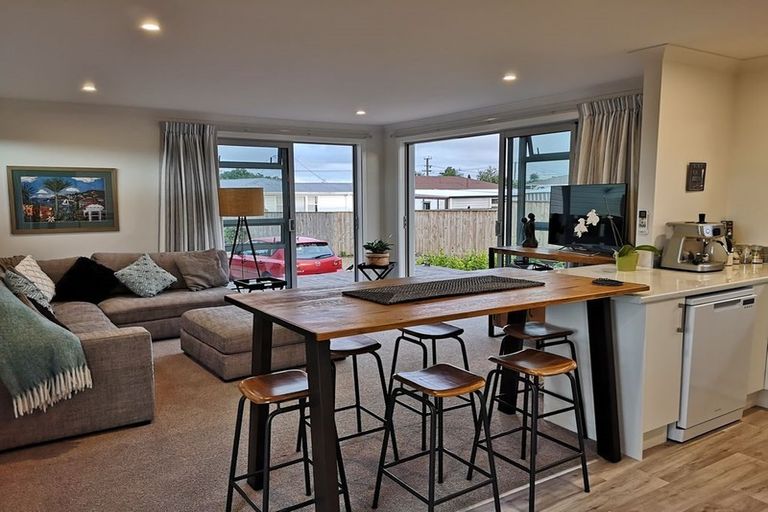 Photo of property in 14a Freemans Road, Otaki, 5512