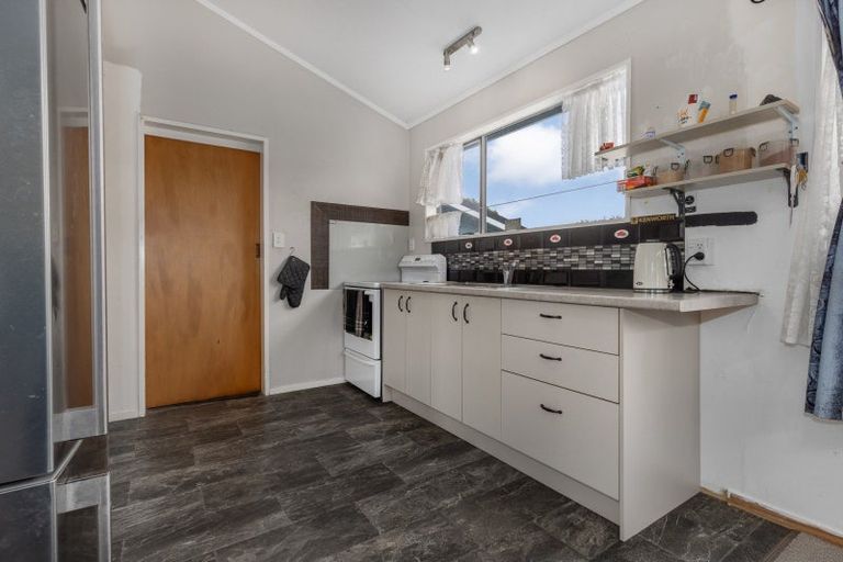 Photo of property in 24 Conclusion Street, Ascot Park, Porirua, 5024