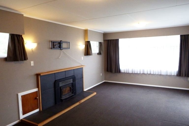 Photo of property in 1 Oaklea Avenue, Marton, 4710